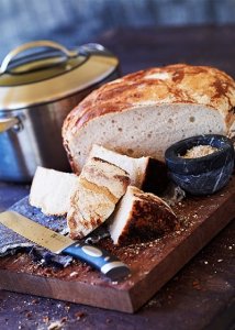 Domáci kysnutý chlieb