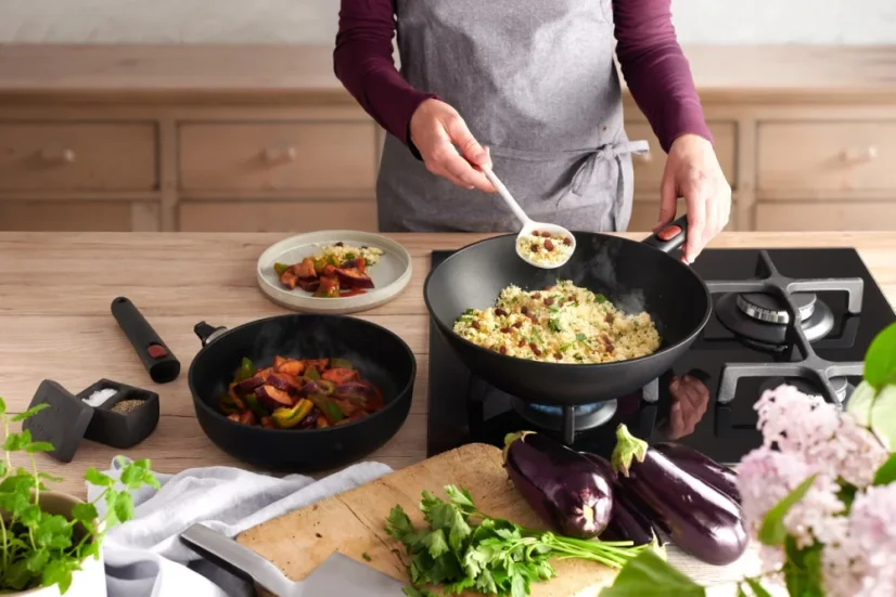 Panvica wok 30 cm s odnímateľnou rukoväťou WOLL Eco Lite QXR