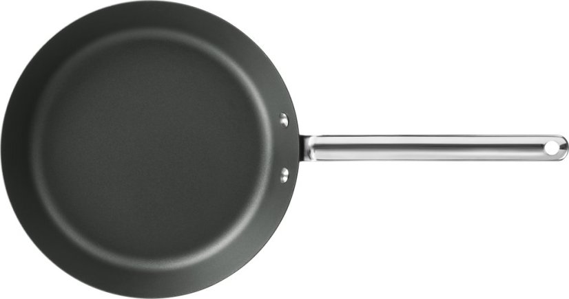 BLACK IRON pánev 22 cm