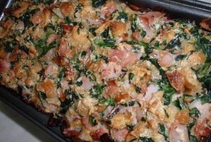 Špenátová žemľovka s údeným mäsom